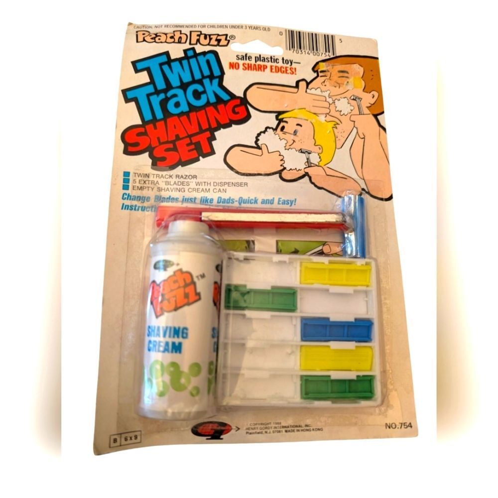 Vintage 80s Twin Track Toy Shaving Set Peach Fuzz New Old stock